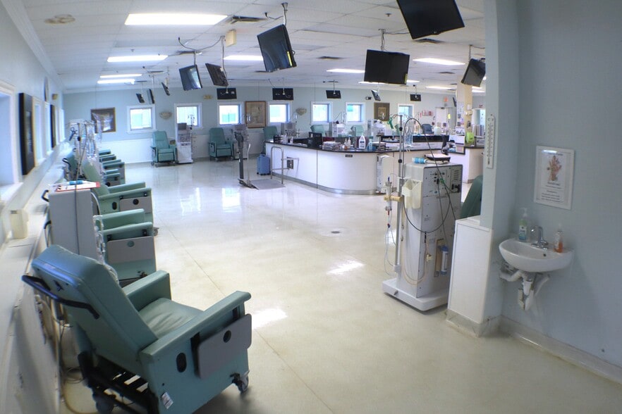 More Photos Of 2800 N State Road 7, Margate Medical For Sale