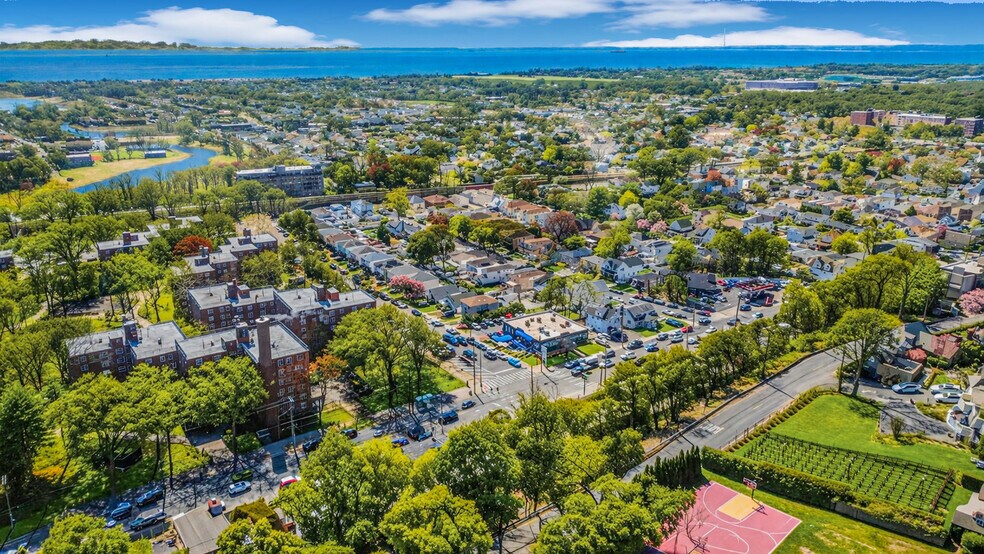 More Photos Of 150 Flagg Pl, Staten Island Land For Sale