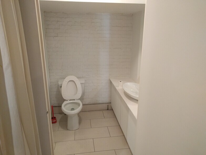 More Photos Of 329 Bowery, New York Multifamily For Sale