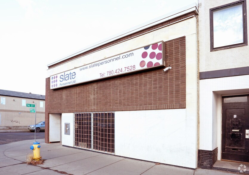 More Photos Of 9578 111th Ave NW, Edmonton Medical For Sale