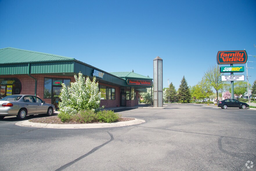 More Photos Of 1402 Liberty Ave, Beloit Freestanding For Lease