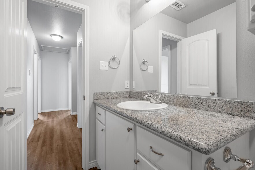 More Photos Of 3402 Itasca St, Lubbock Apartments For Sale