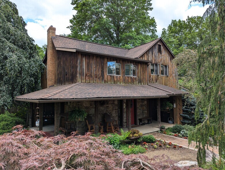 More Photos Of 684 Miller Picking Rd, Davidsville Specialty For Sale