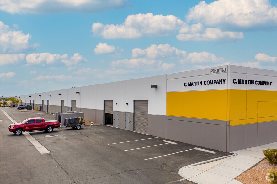 More Photos Of 3395 W Cheyenne Ave, North Las Vegas Light Manufacturing For Lease