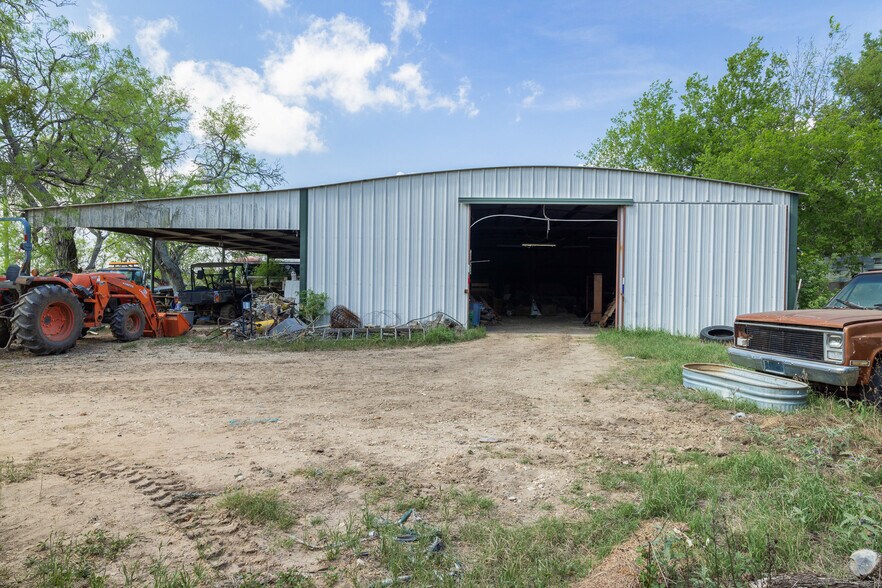 More Photos Of 8519 State Park Rd, Lockhart Land For Sale