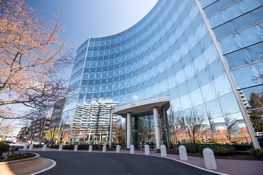 More Photos Of 8609 Westwood Center Dr, Vienna Office For Lease