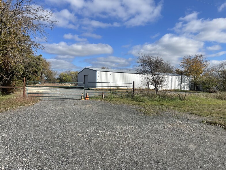 Primary Photo Of 1544 Jackrabbit Rd, Nolanville Warehouse For Sale