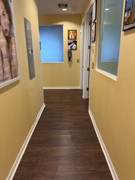 More Photos Of 13135 W Linebaugh Ave, Tampa Unknown For Lease