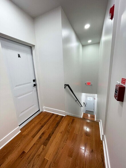 More Photos Of 309 S 60th St, Philadelphia Storefront Retail Residential For Lease