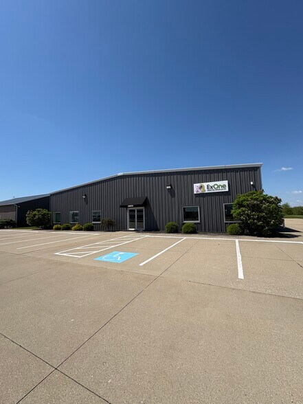 More Photos Of 66850 Executive Dr, Saint Clairsville Warehouse For Lease