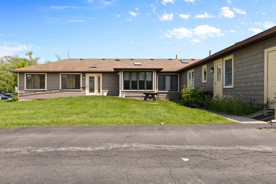 More Photos Of 2640 Ridgeway Ave, Rochester Medical For Sale