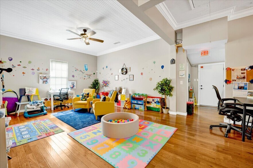 More Photos Of 607 12th Ave SW, Alabaster Specialty For Sale