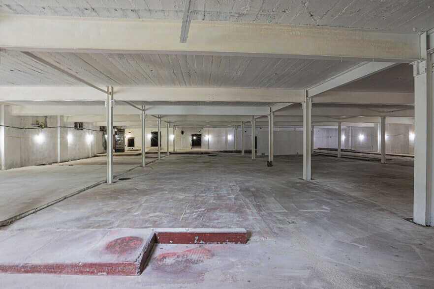 More Photos Of 6809 Belair Rd, Baltimore Freestanding For Lease