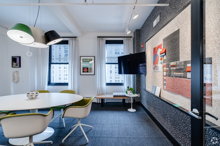 More Photos Of 1315 Walnut St, Philadelphia Office For Lease