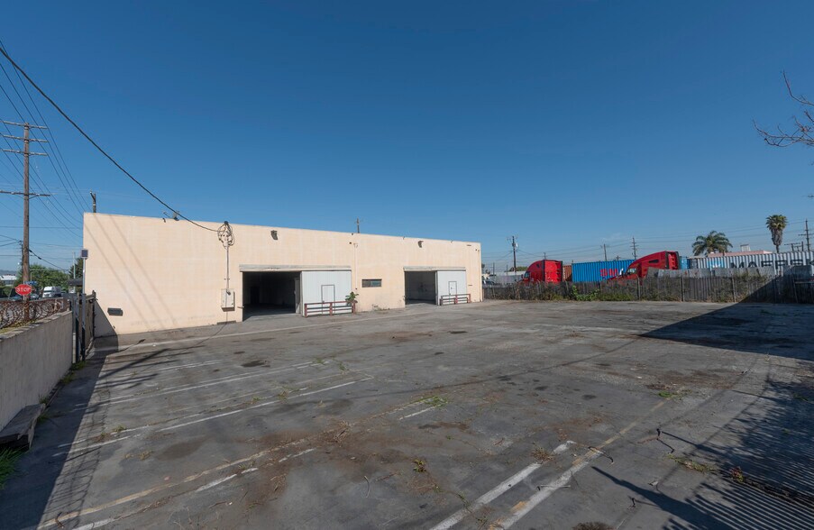 More Photos Of 1003 E G St, Wilmington Warehouse For Lease