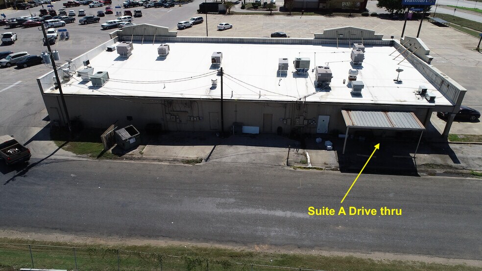 More Photos Of 2101 Milam St, Columbus Unknown For Lease