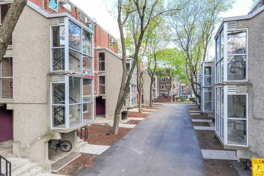 More Photos Of 490 Tremont St, Boston Apartments For Lease