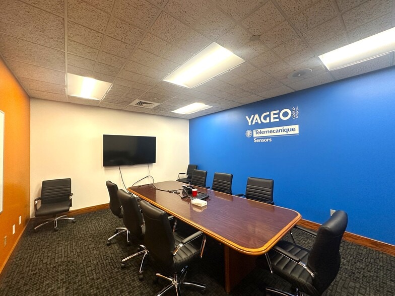 More Photos Of 1875 Founders Dr, Dayton Warehouse For Sale