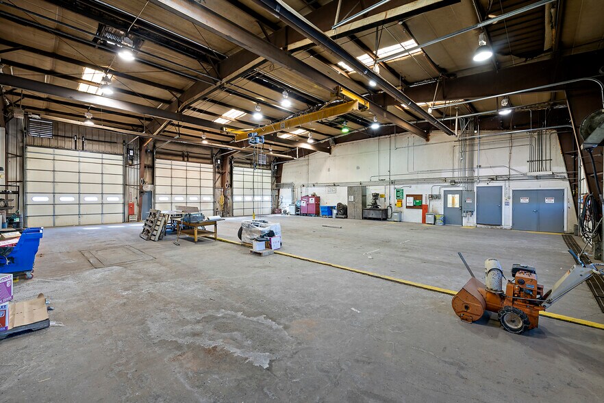 More Photos Of 71 Allegiance Cir, Evanston Warehouse For Sale