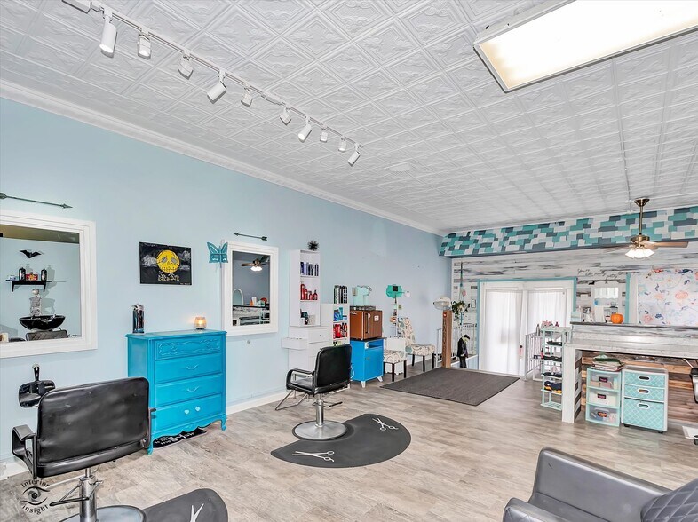 More Photos Of 2-4 E Front St, Newark Health Club For Sale