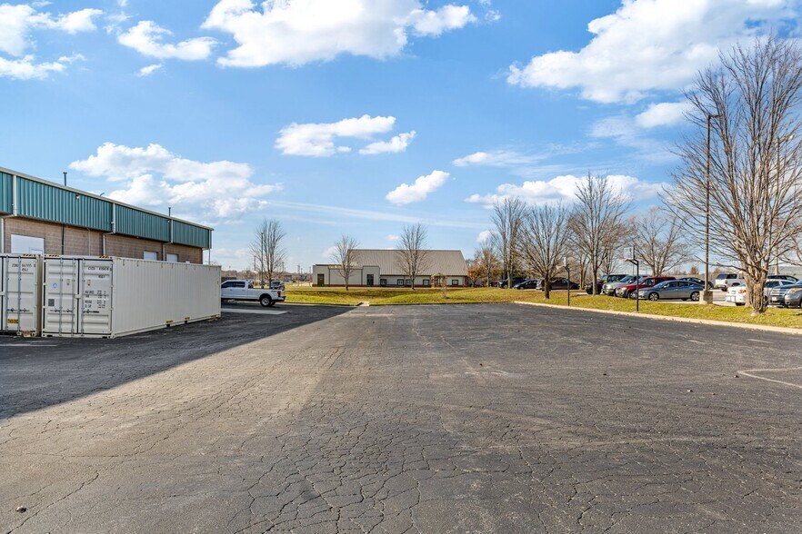 More Photos Of 1215 Tom Ginnever Ave, O'Fallon Religious Facility For Lease