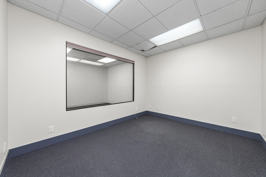 More Photos Of 310 E Palmdale Blvd, Palmdale Medical For Sale