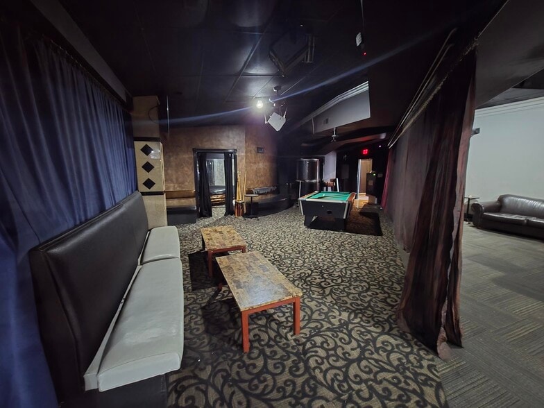 More Photos Of 7400-7600 E US Highway 40, Kansas City Sports And Entertainment For Sale