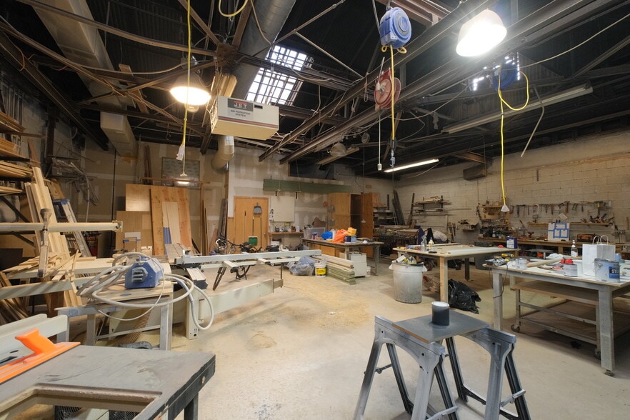 More Photos Of 154 26th St, Brooklyn Warehouse For Sale