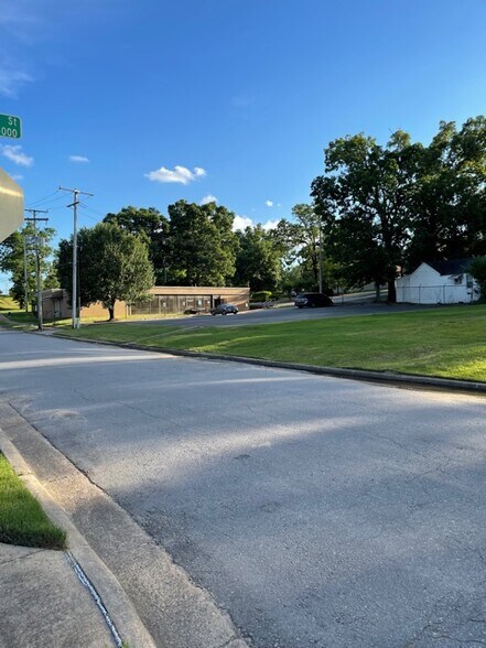 More Photos Of 5100 W 12th St, Little Rock Medical For Sale