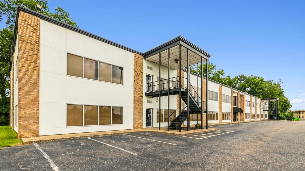 More Photos Of 3020 Knight St, Shreveport Loft Creative Space For Sale