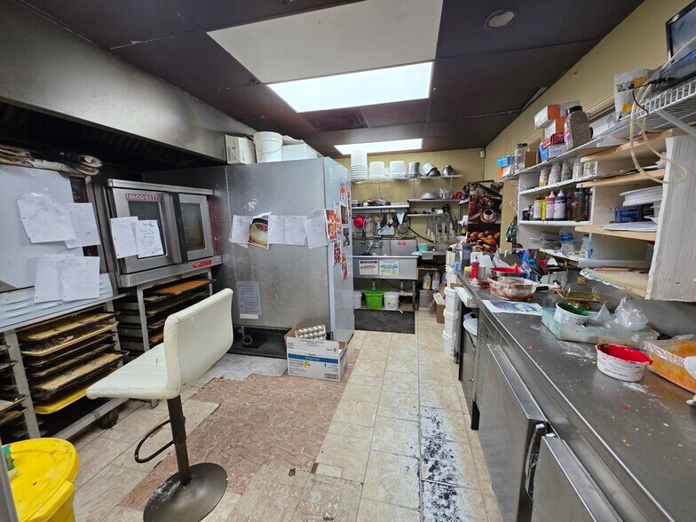 More Photos Of 1304 Fording Island Rd, Bluffton Unknown For Lease