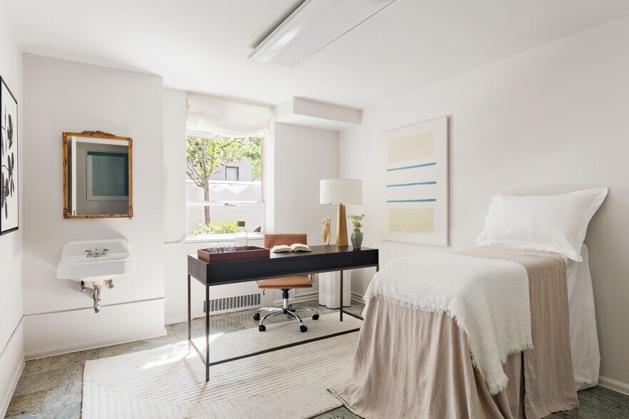 More Photos Of 870 5th Ave, New York Apartments For Sale