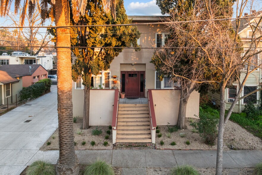 More Photos Of 1717 26th St, Sacramento Apartments For Sale