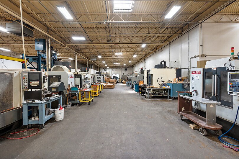 More Photos Of 44783 Morley Dr, Clinton Township Warehouse For Lease