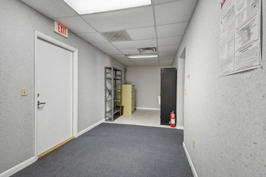 More Photos Of 1840 Dunn Ave, Jacksonville Medical For Lease