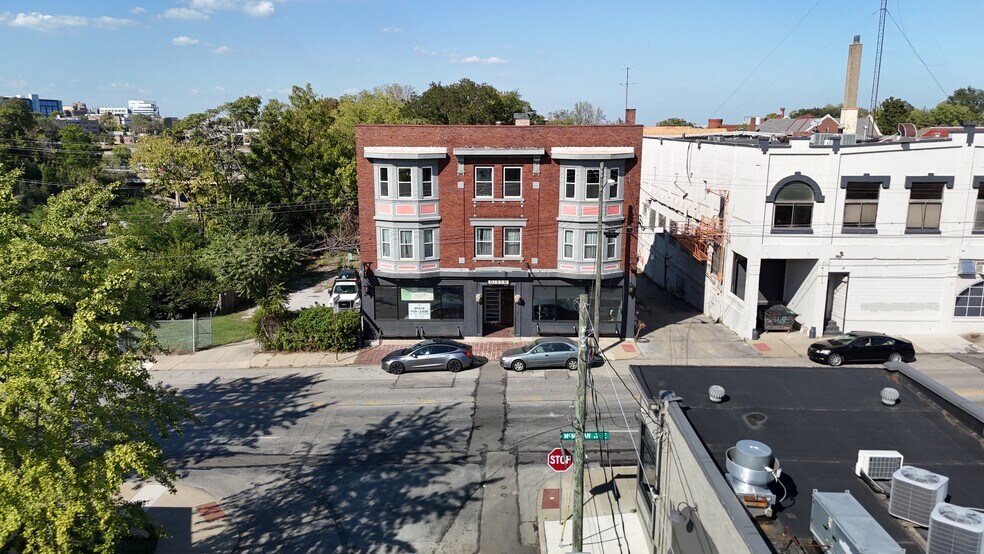 Primary Photo Of 648 E McMillan St, Cincinnati Storefront Retail Residential For Lease