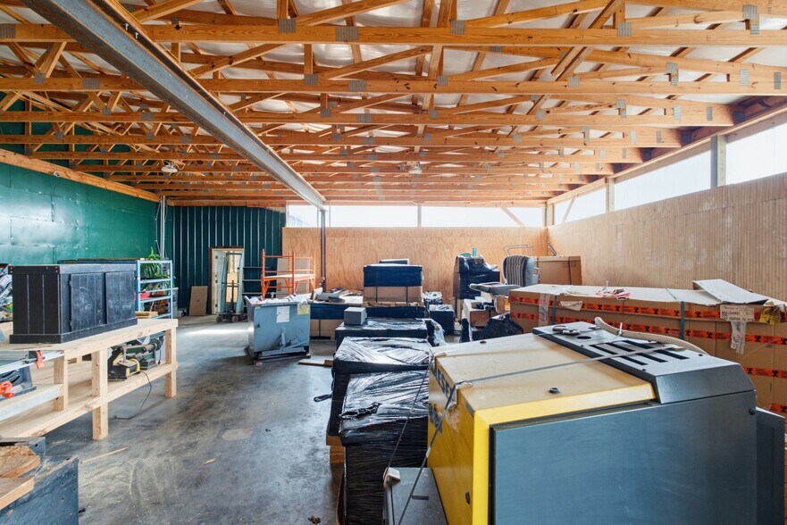 More Photos Of 7624 Liberty Rd, Columbia Manufacturing For Sale
