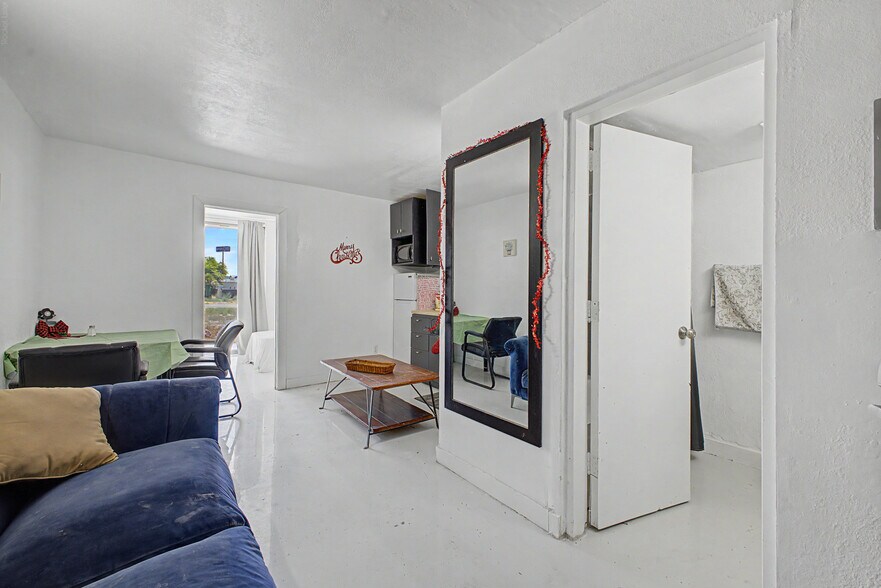 More Photos Of 1025 E Benson Hwy, Tucson Apartments For Sale