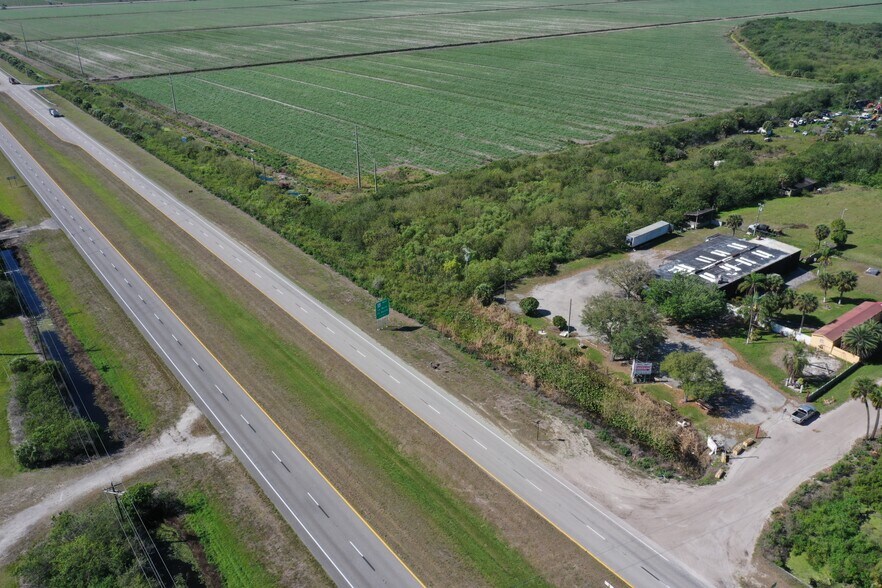 More Photos Of 9891-9915 W US HWY 27, Clewiston Flex For Sale