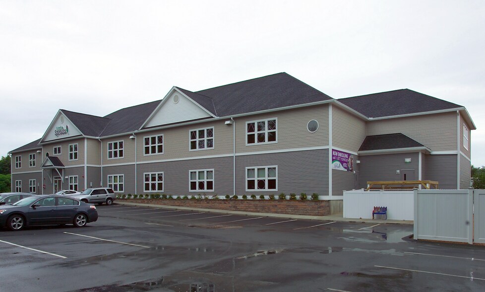 More Photos Of 443 W Lowell Ave, Haverhill Office For Lease