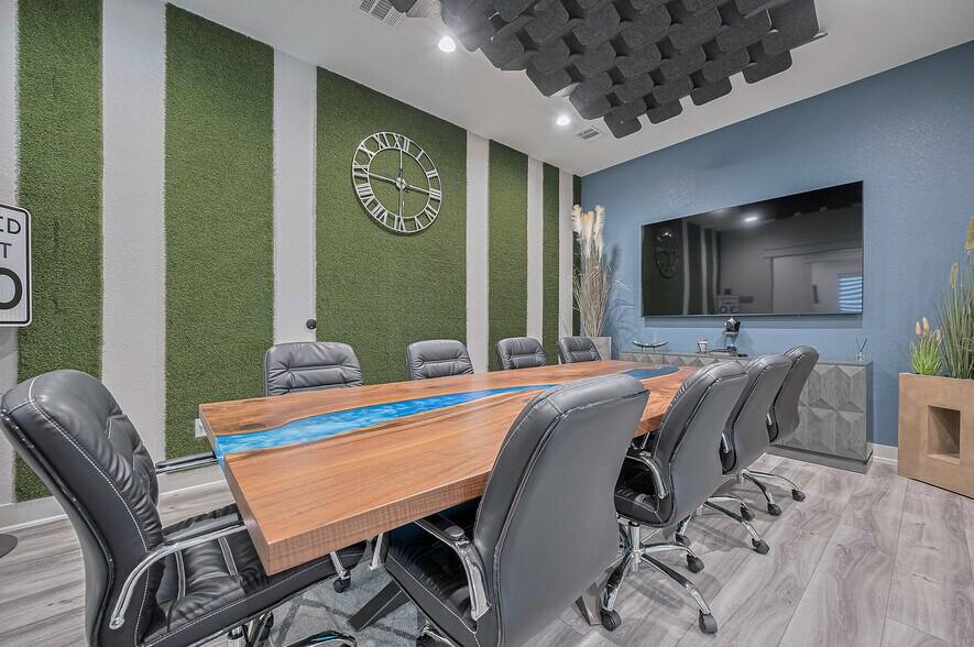 More Photos Of 640 S Peek Rd, Katy Loft Creative Space For Sale