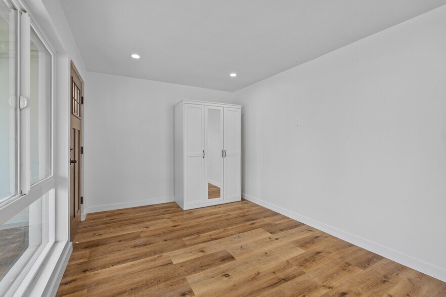 More Photos Of 1195 Georgia St, Imperial Beach Apartments For Sale