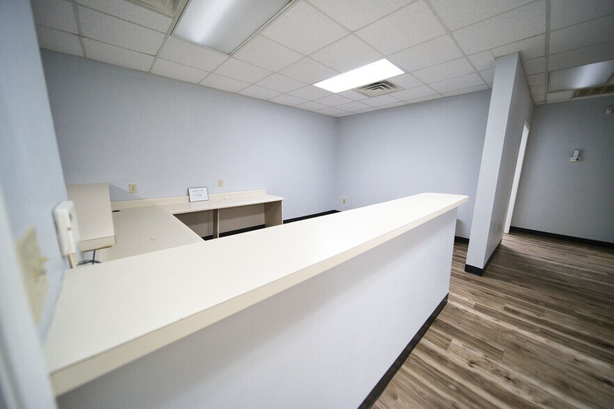 More Photos Of 524 Red Lane Rd, Birmingham Medical For Lease
