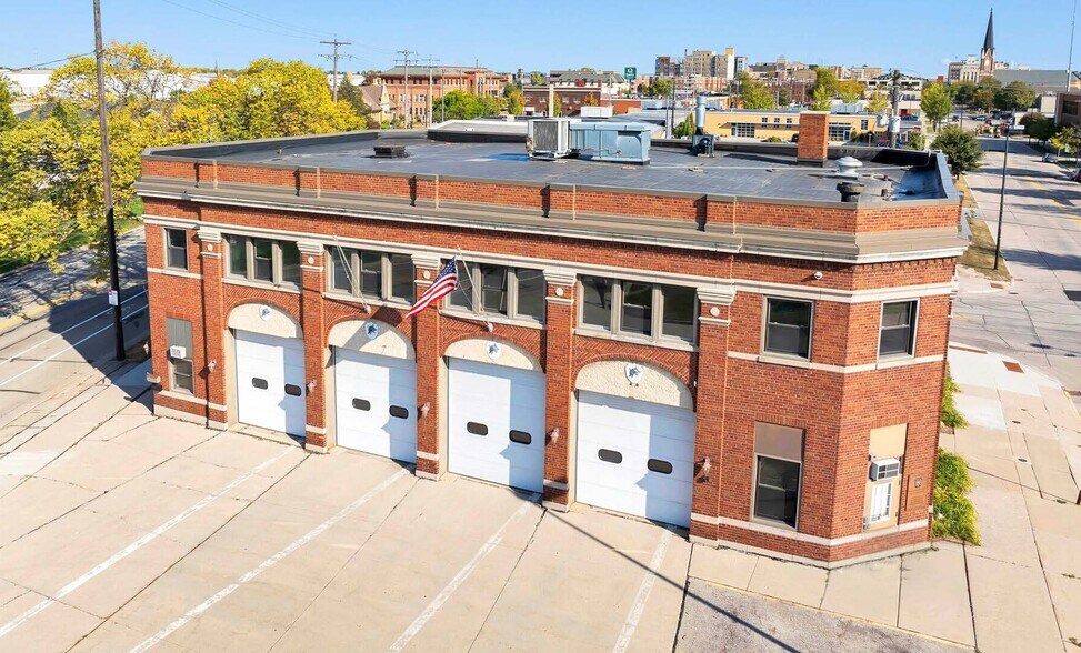 More Photos Of 501 S Washington St, Green Bay Research And Development For Lease