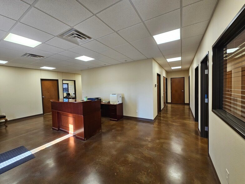 More Photos Of 110 CR 141, Sweetwater Warehouse For Sale