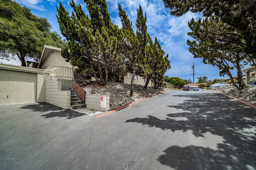 More Photos Of 1051 Meadow Lake Dr, Vista Apartments For Sale