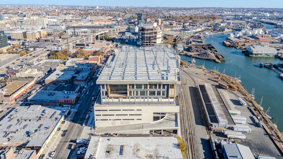 More Photos Of 2330 Borden Ave, Long Island City Warehouse For Lease
