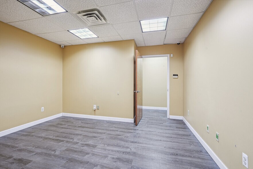 More Photos Of 200 South St, New Providence Medical For Sale