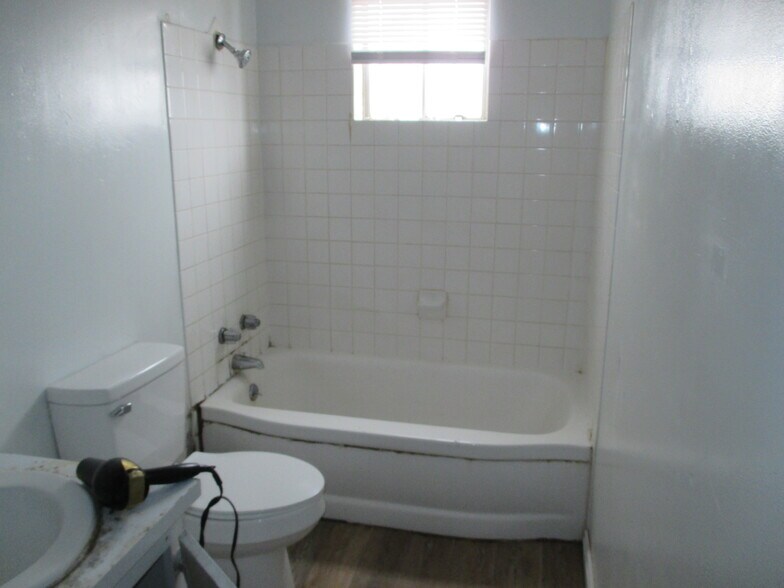 More Photos Of 7723 W Sunset Hwy, Spokane Apartments For Sale