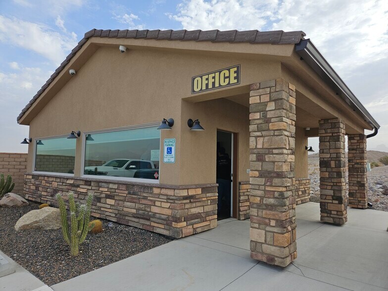 More Photos Of 2601 Laughlin View Dr, Bullhead City Self Storage For Lease